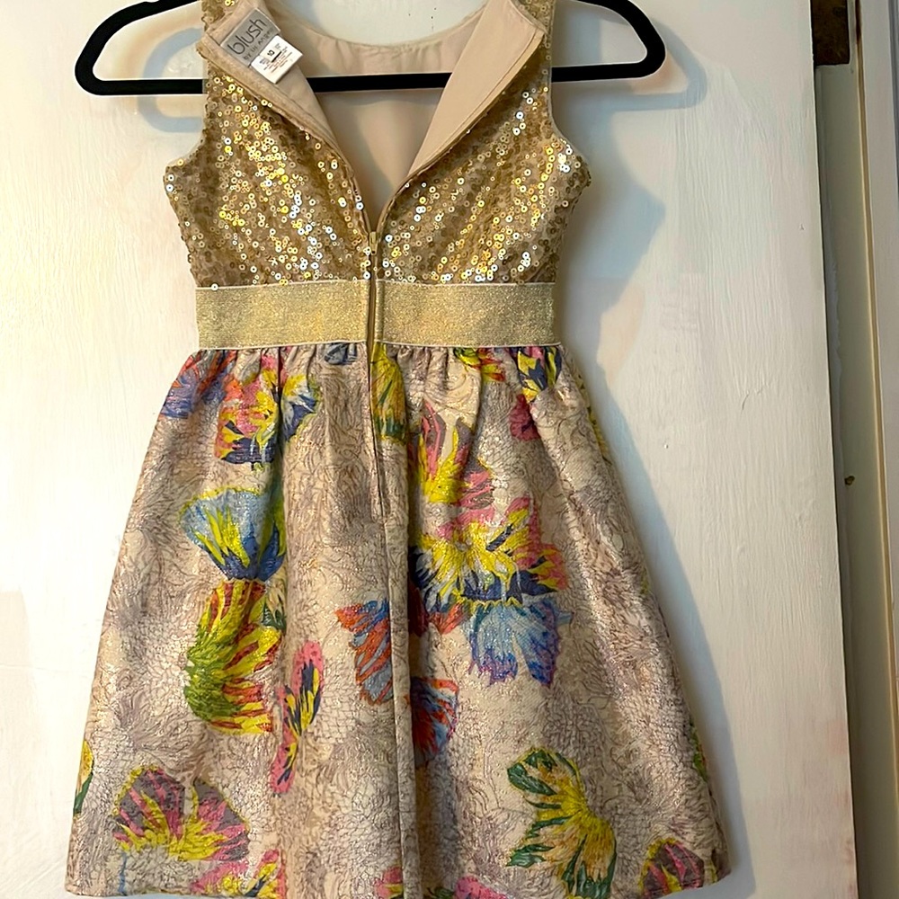 Dress with sequins